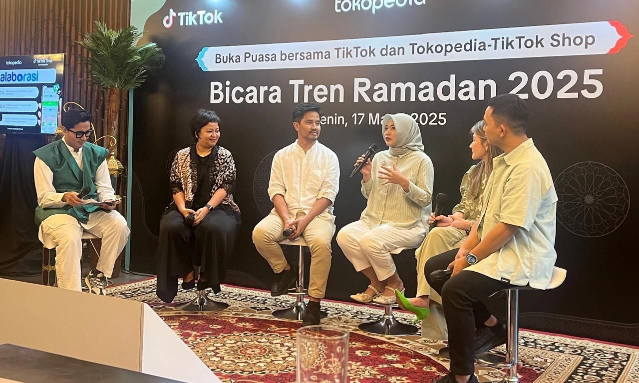 <p>Sahur Jadi Waktu yang Paling Digemari Orang Belanja <em>Online</em></p>