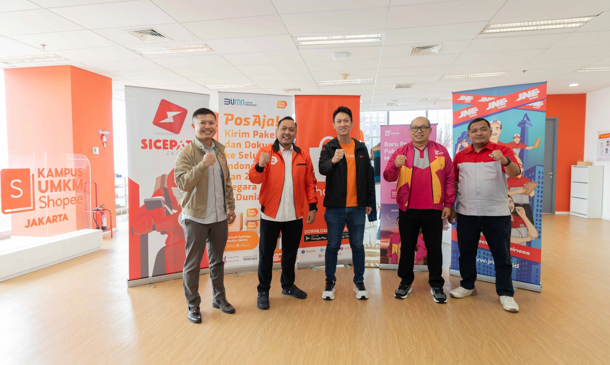 <p id="isPasted">Ratusan Penjual Binaan Anteraja, JNE, Pos Indonesia, &amp; SiCepat Ikuti Pelatihan di Kampus UMKM Shope</p>