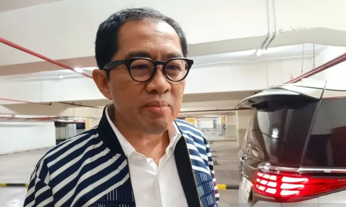 <div dir="auto" id="isPasted">Bersaing Dengan Vietnam, RI Berpeluang Jadi Tujuan Relokasi Pabrik Dari China</div>