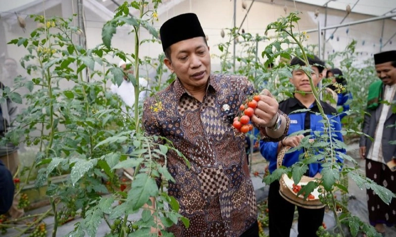 <p>Kopontren Al-Ittifaq Akan Jadi<em>&nbsp;Role Model</em> Kop Des Merah Putih </p>