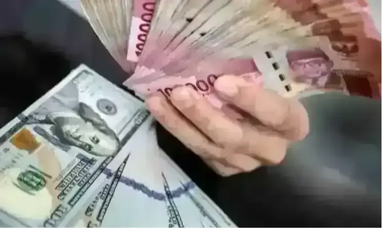 <p>Publik Lebih Setuju Hasil Efisiensi Anggaran Dipakai Lunasi Utang Ketimbang Biayai MBG dan Danantara</p>