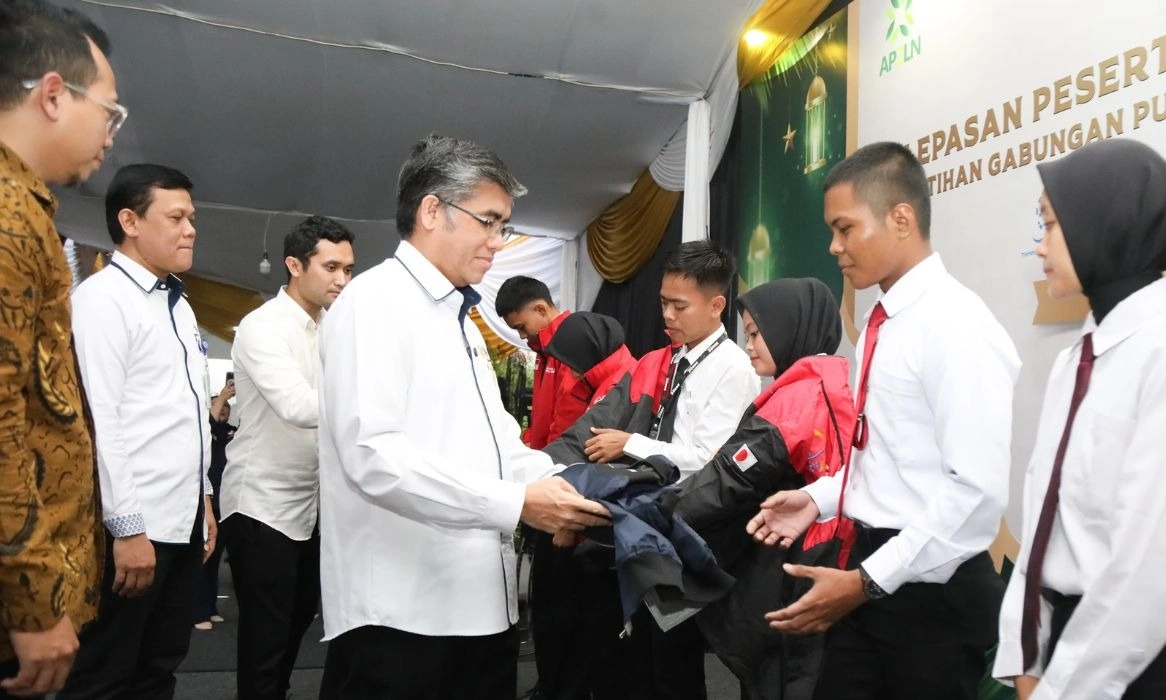 <p>Menaker Nilai Peluang Kerja Di Dalam Dan Luar Negeri Terbuka Lebar</p>