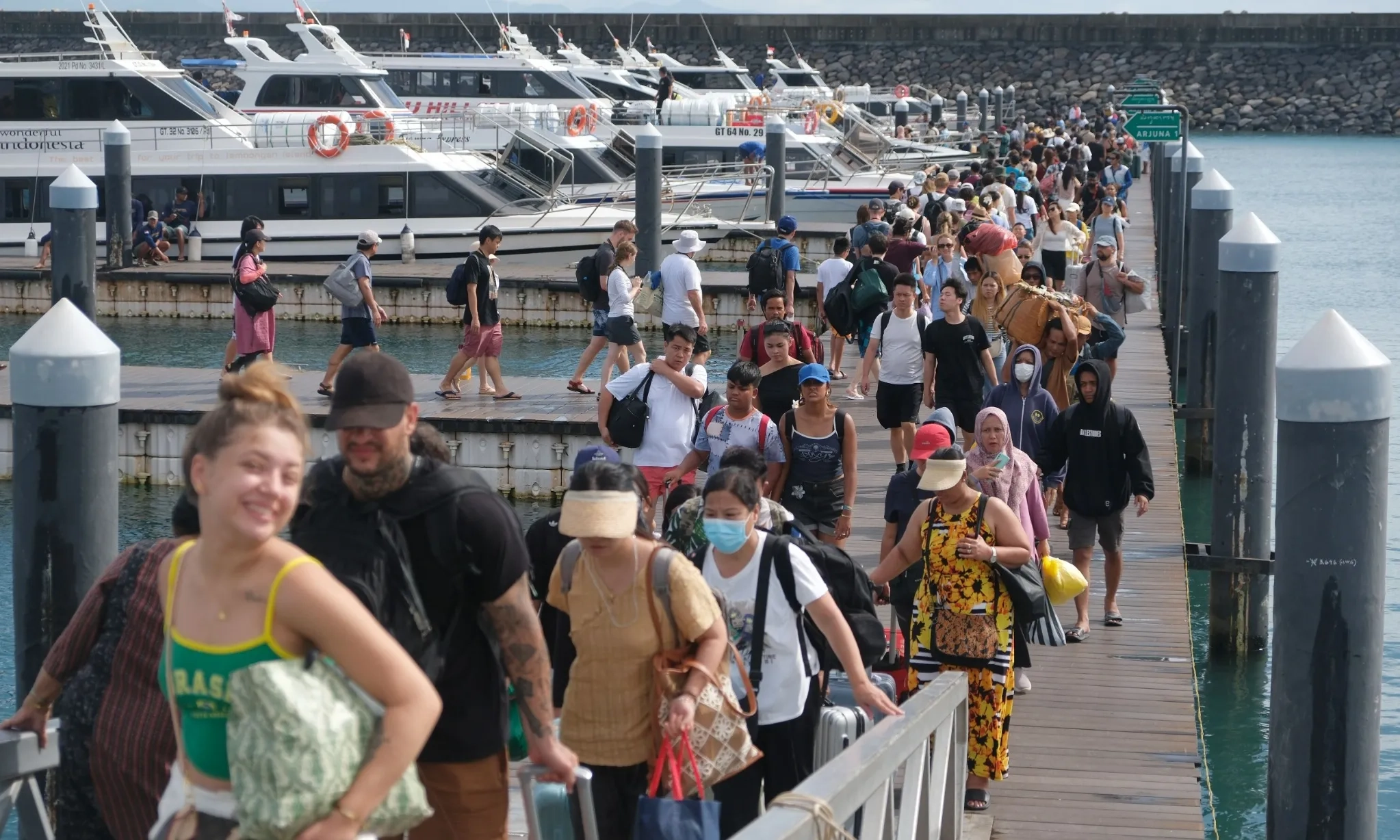 <p id="isPasted">Di Tengah Gonjang-ganjing Turunnya Daya Beli, Pariwisata Tumbuh Positif</p>