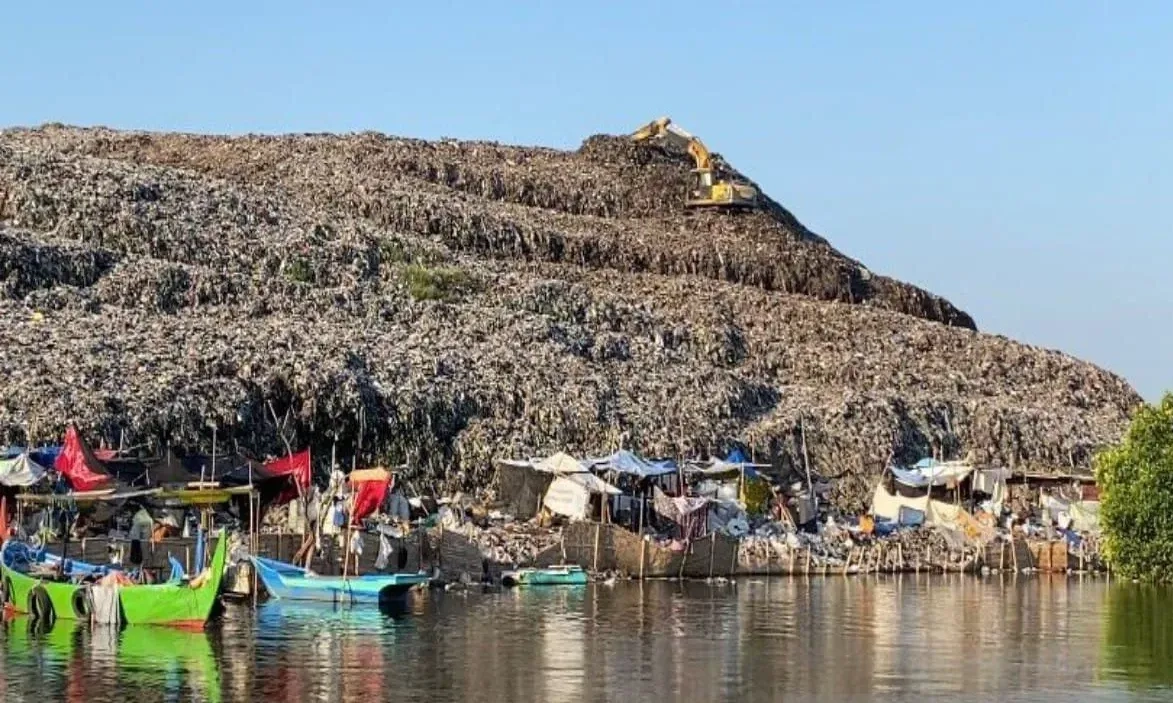 <p>Anggota DPR Minta Penyegelan TPA Degayu Disetop Sementara</p>