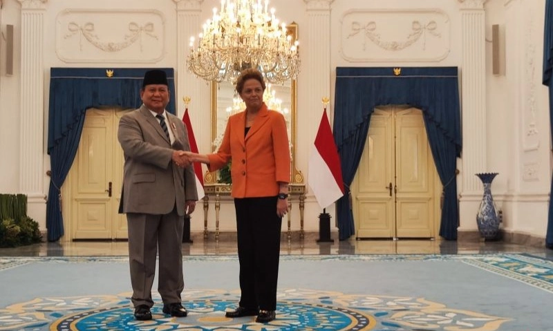 <p id="isPasted">Begini Alasan RI Gabung New Development Bank Bentukan BRICS</p>