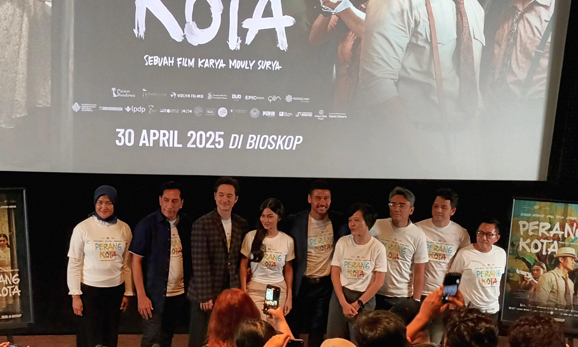 <p>Peran <em>Intimacy Coordinator&nbsp;</em>Hingga Penggunaan Senjata Asli Di Film <em>Perang Kota</em></p>