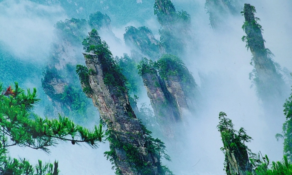 <p>Wulingyuan, Destinasi Lanskap Alam Tiada Duanya Di Tiongkok</p>