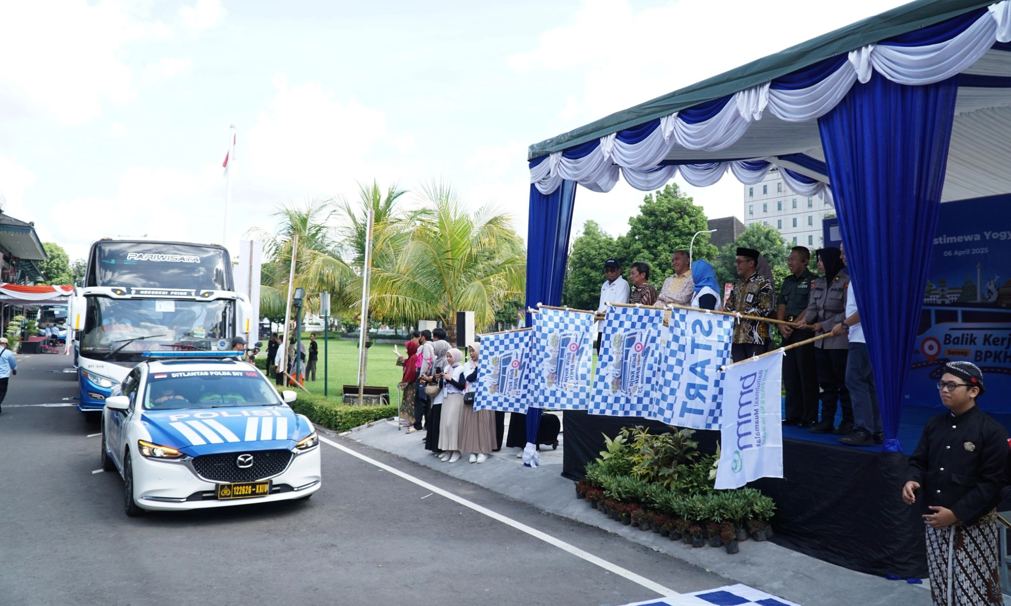 <p id="isPasted">BPKH Fasilitasi Pemudik Kembali Ke Perantauan Melalui &#39;Balik Kerja Bareng 2025&#39;</p>