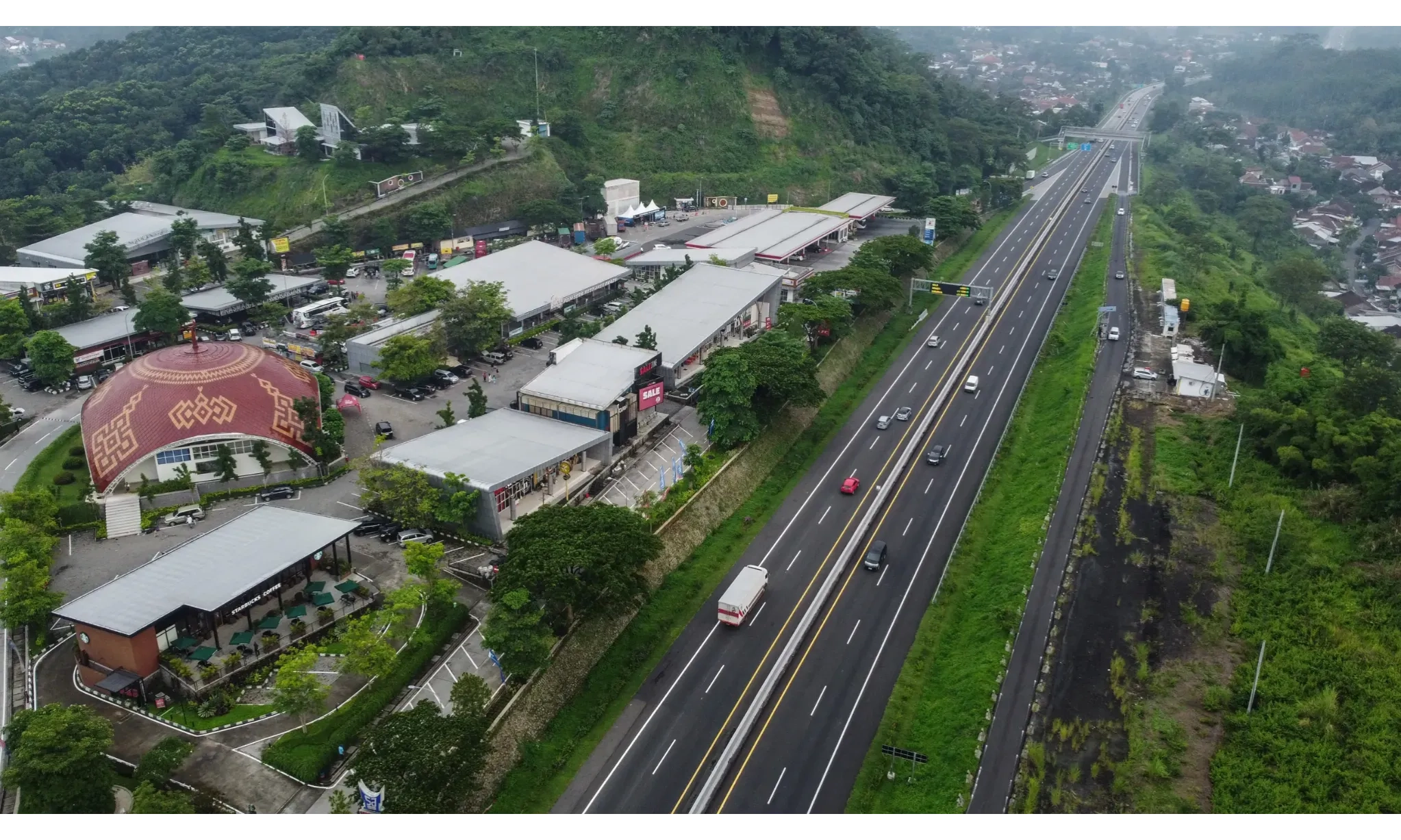 <p>Diskon 20% Tarif Tol Trans Jawa Berlaku Hingga 10 April</p>