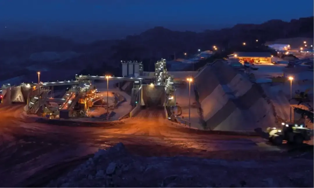 <p id="isPasted">Naik 200%, Laba MDKA Tembus Rp933 Miliar Tahun 2024</p>