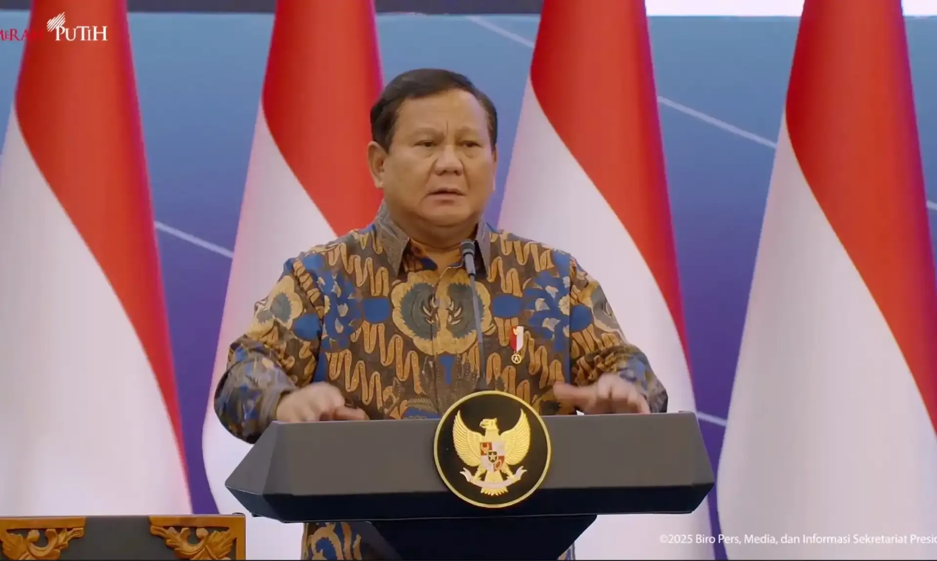 <p id="isPasted">Langkah Prabowo Hadapi Tarif Trump: Relaksasi Aturan TKDN Hingga Hapus Kuota Impor</p>