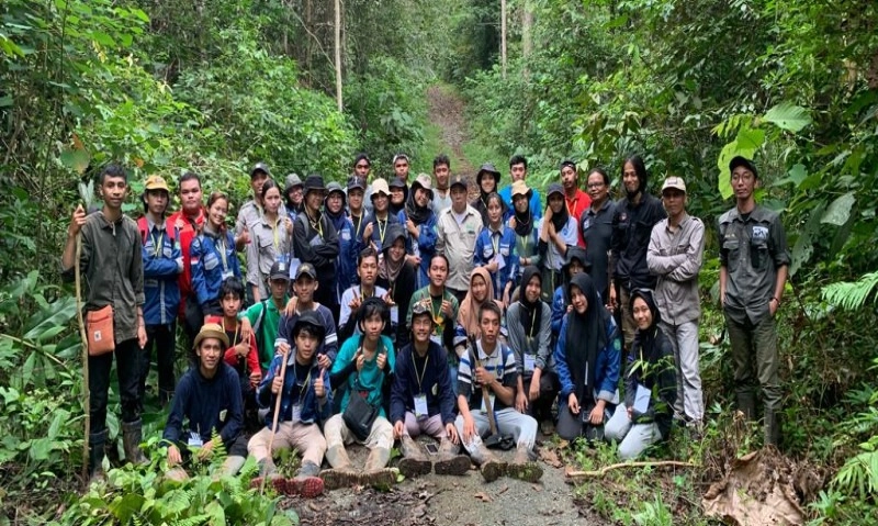 <p>DPR Kecam Tambang Ilegal di Hutan Unmul Kaltim</p>