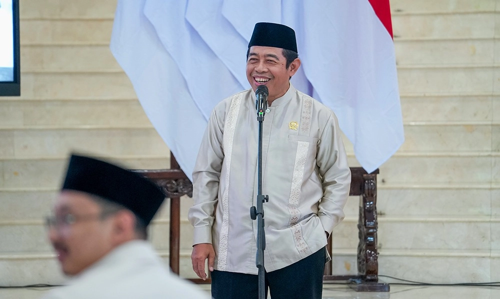 <p id="isPasted">Ketua DPRD Jakarta: Nasabah Jangan Ikuti Ajakan Kosongkan Rekening Bank DKI</p>