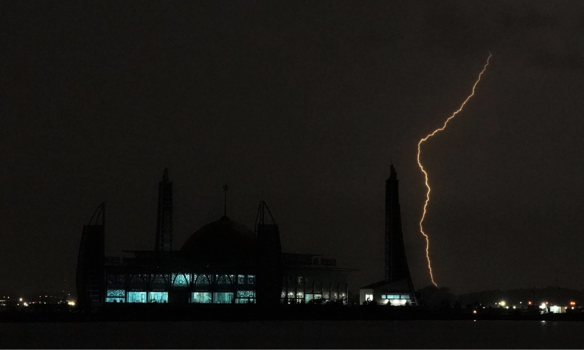 <p>BNPB: Waspada Bencana Hidrometerologi Peralihan Musim</p>