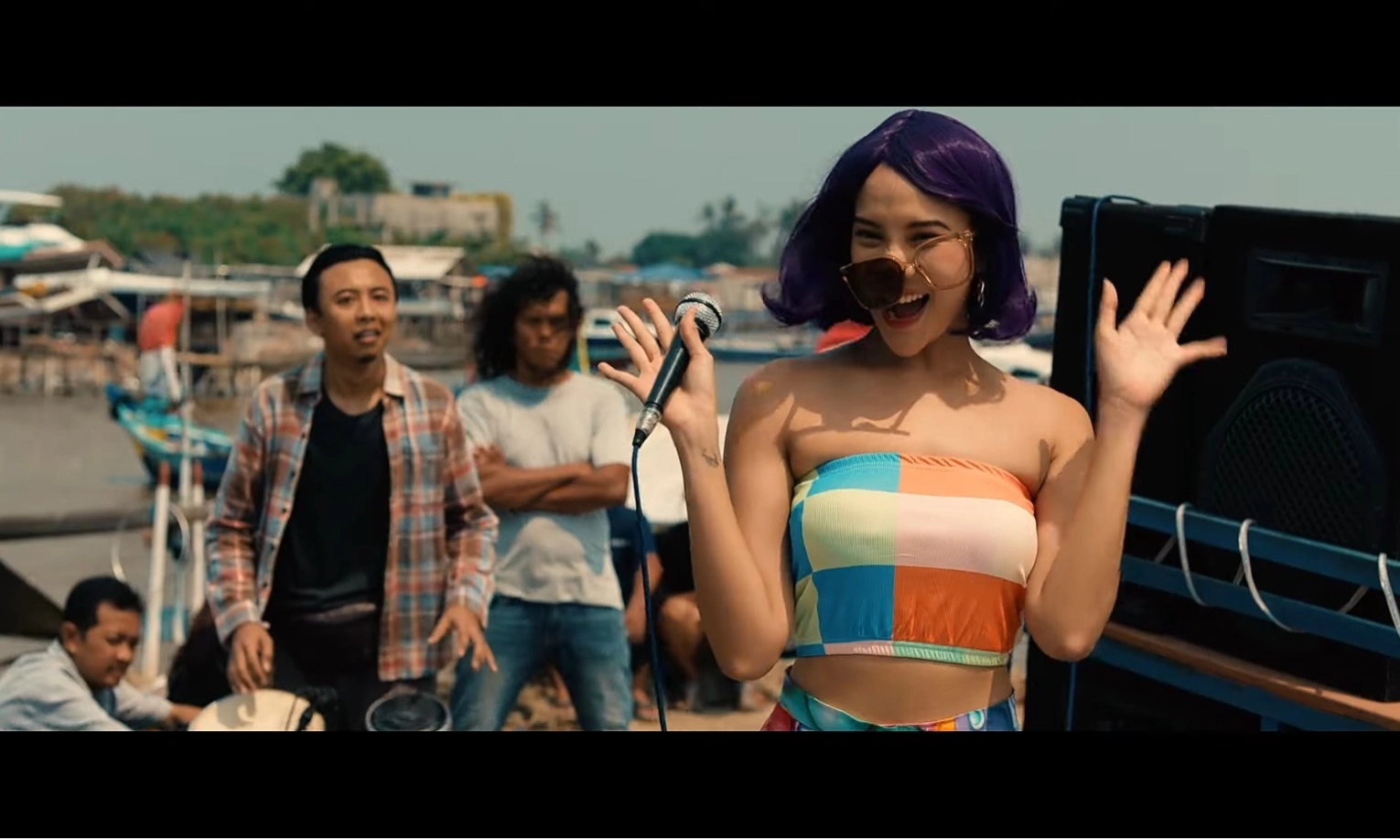 <p>Film Mendadak Dangdut Mengenang Aktor Joshua Pandelaki</p>