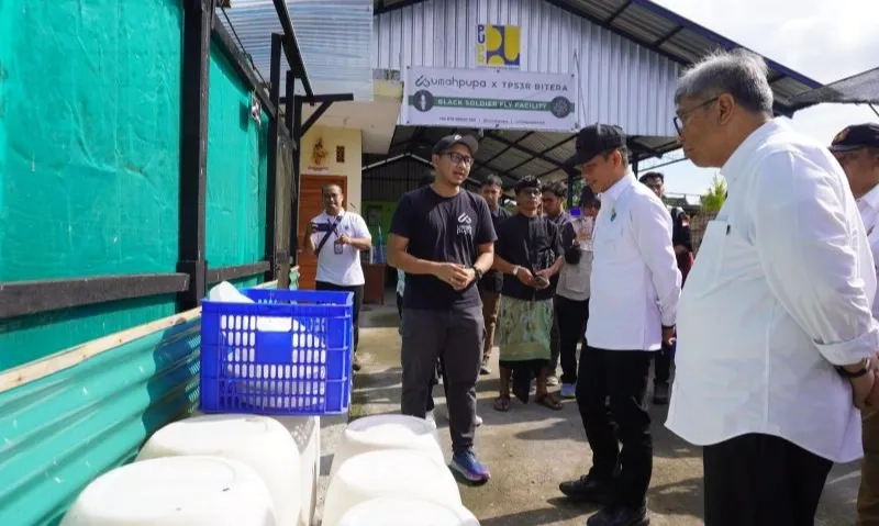 <p>KLH Pantau Ketaatan Horeka Di Bali Kelola Sampah</p>