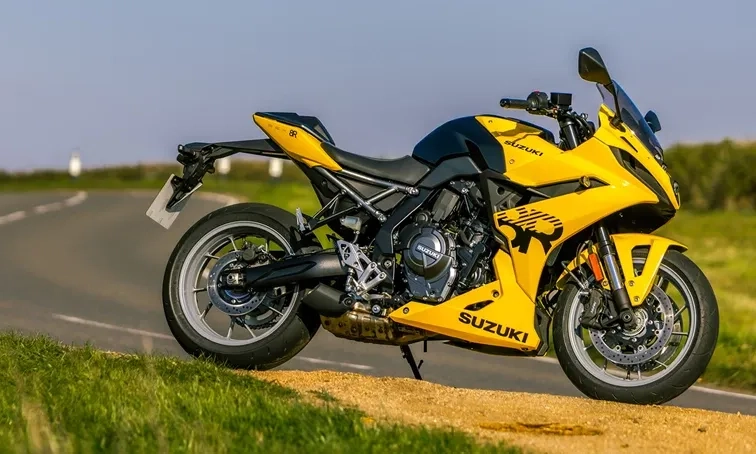 <p>Suzuki Rilis Edisi Terbatas GSX-8R Kiiro, Hanya 60 Unit Tersedia</p>