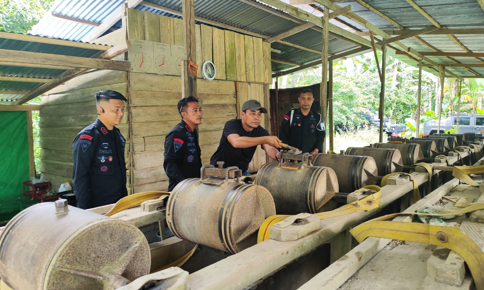 <p>Polda Maluku Utara Tindak Tegas PETI Halmahera</p>