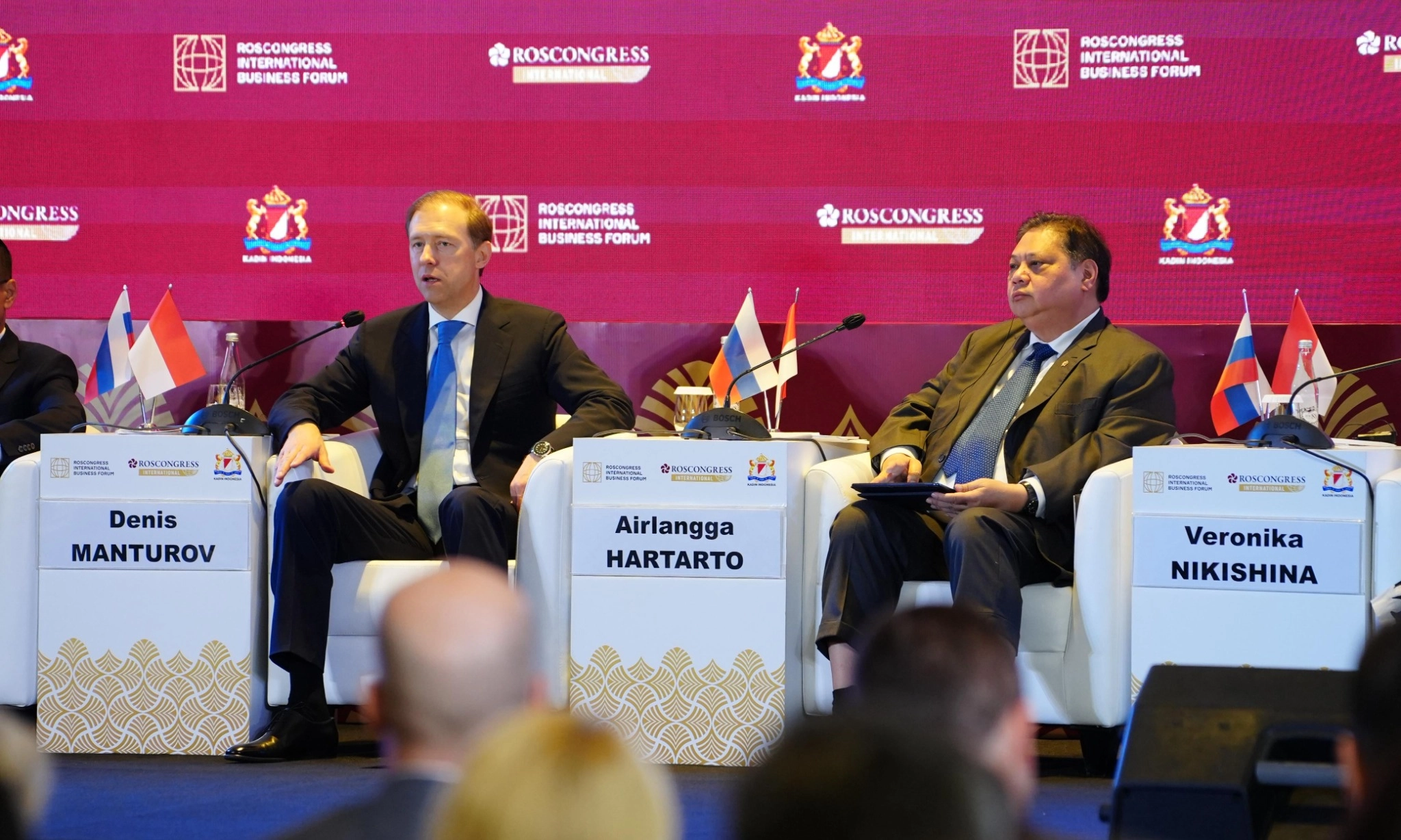 <p id="isPasted">Rusia Dorong Perjanjian Perdagangan Bebas RI-EAEU Terwujud di 2025</p>