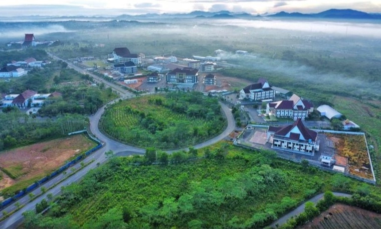 <p>Dishut Kalsel Tambah Eucalyptus di Forest City</p>