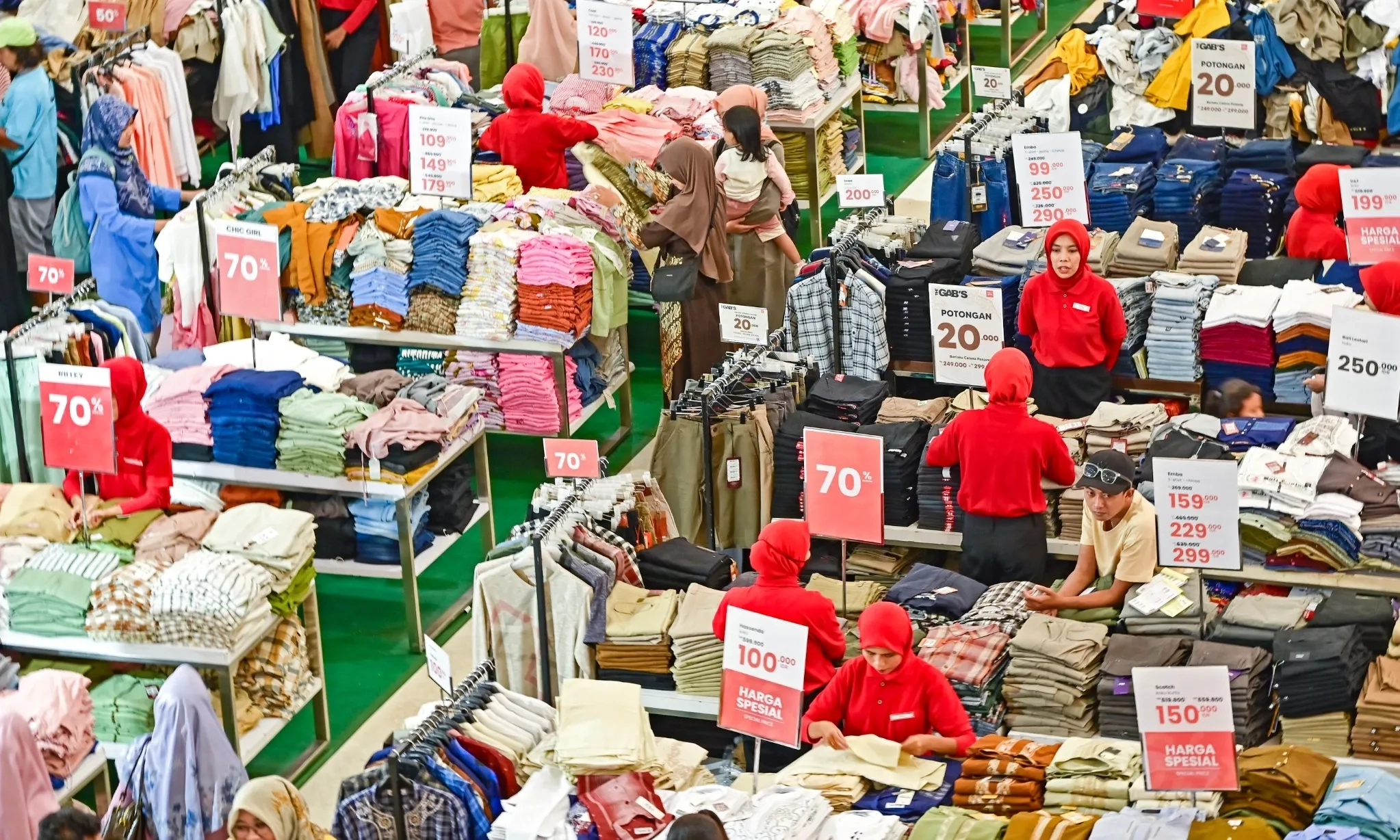 <p id="isPasted">Survei BI: IPR 236,7, Penjualan Eceran Maret Bisa Tumbuh 8,3%</p>