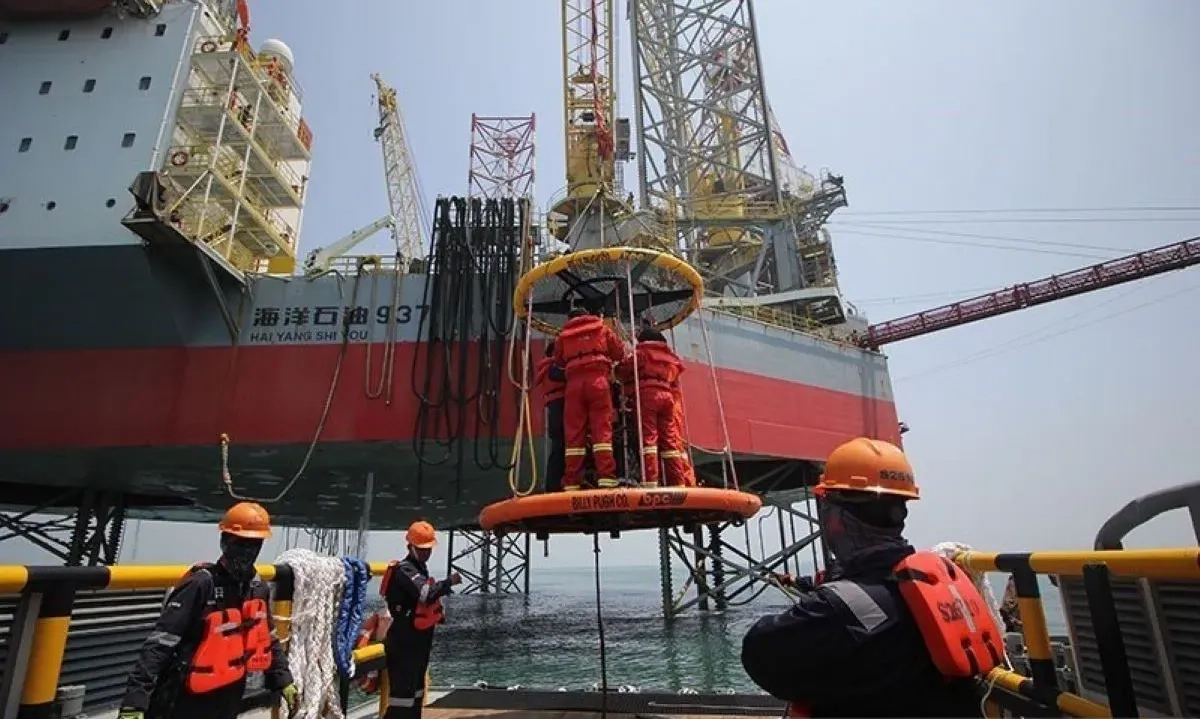 <p>Per Maret 2025, ESDM Tetapkan Rerata Harga Minyak Mentah Indonesia US$71,11/Barel</p>