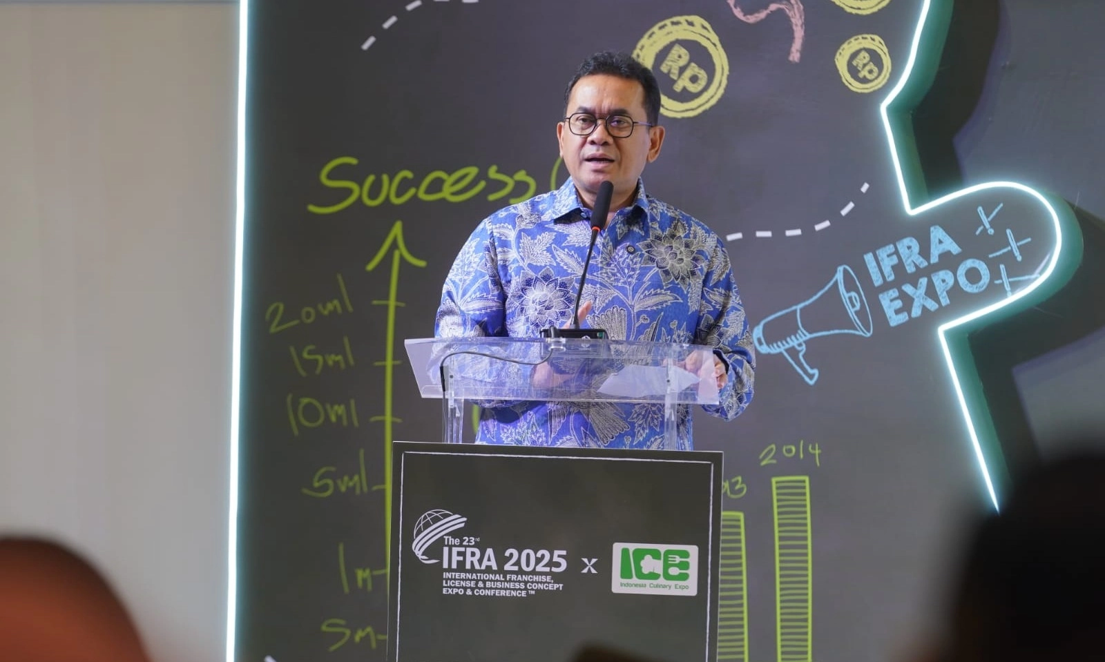 <p id="isPasted">Kemendag Dorong Sektor Jasa Waralaba Ikuti <em>Business Matching</em></p>