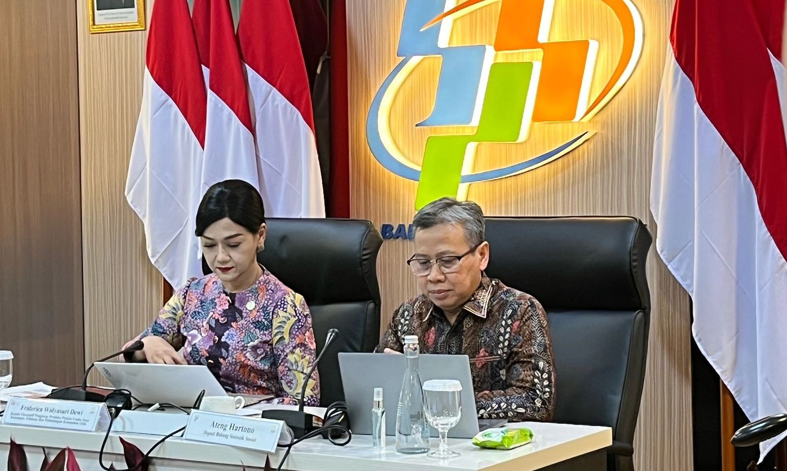 <p id="isPasted">SNLIK 2025: Indeks Literasi Keuangan 2025 66,46%, Inklusi Keuangan 80,51%</p>