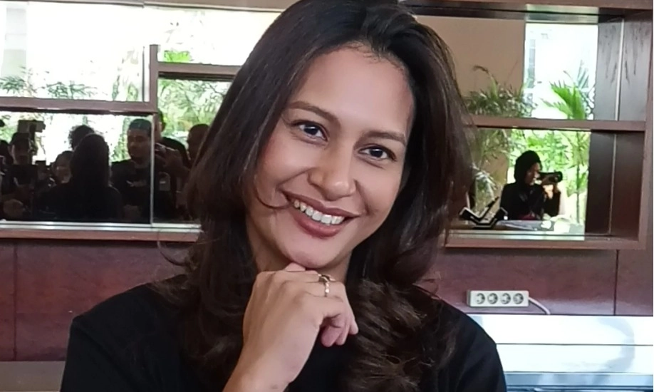 <p>Raihaanun Tak Pernah Menyerah Pada Seni Peran</p>