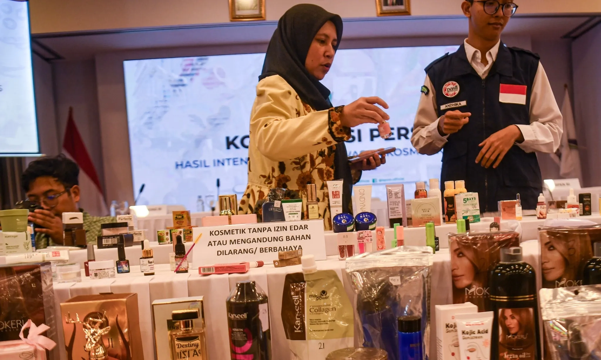 <p>BPOM: Temuan Soal Kosmetik Ilegal Meningkat 10 Kali Lipat</p>