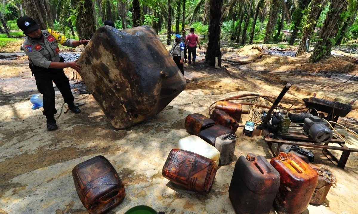 <p id="isPasted">Pakar Migas Ungkap Pentingnya Penertiban <em>Illegal Drilling</em></p>