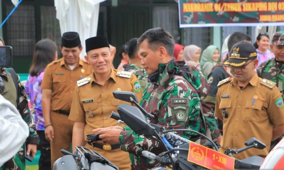 <p>Panglima TNI Batalkan Mutasi Letjen Kunto</p>