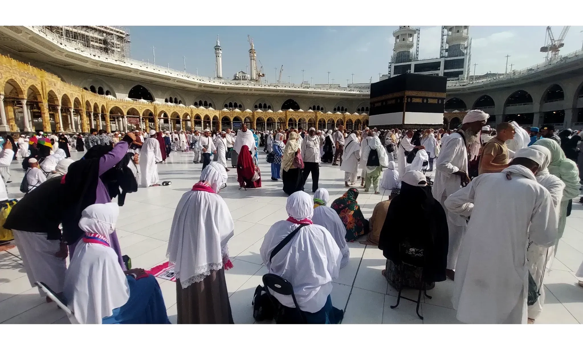 <p>Waspada Panas Ekstrem, Jemaah Haji Diingatkan Jaga Tubuh Terhidrasi&nbsp;</p>