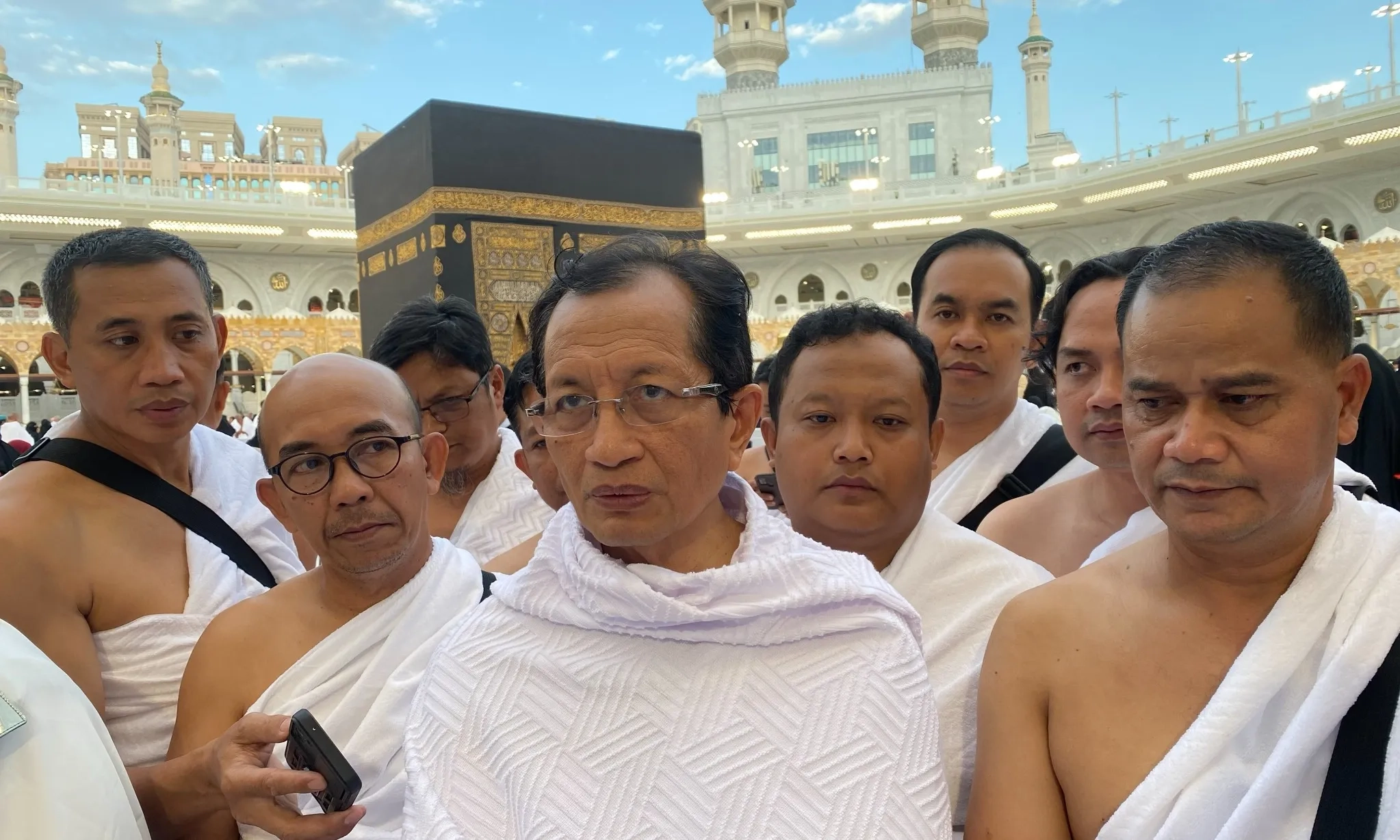 <p>Cuaca Panas di Madinah, Ini Kiat Jaga Kesehatan Dan Fisik Bagi Jemaah Haji</p>