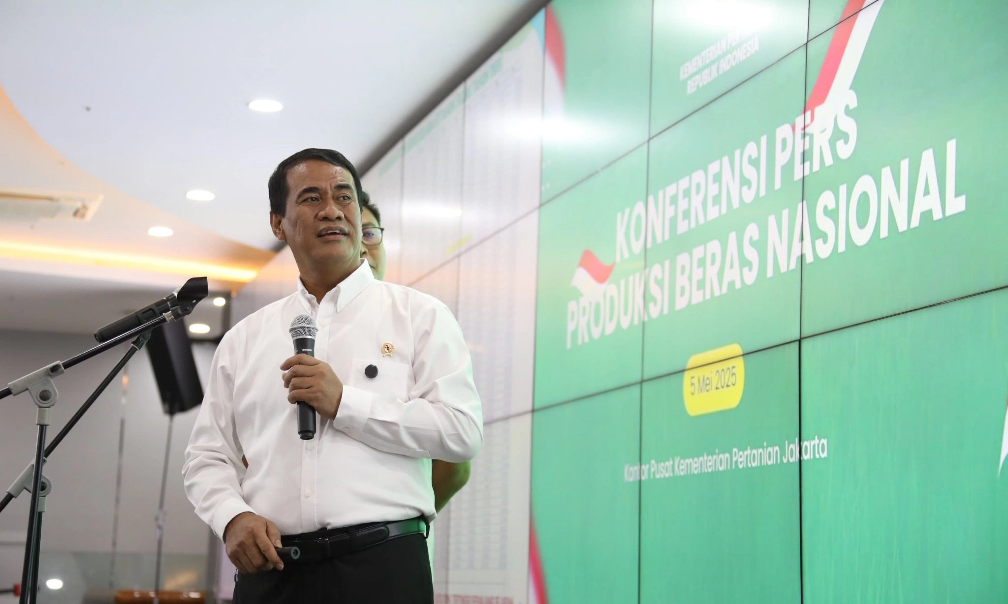 <p>Tanpa Impor, Stok Beras RI 3,51 Juta Ton Cetak Rekor Tertinggi Dalam 57 Tahun</p>