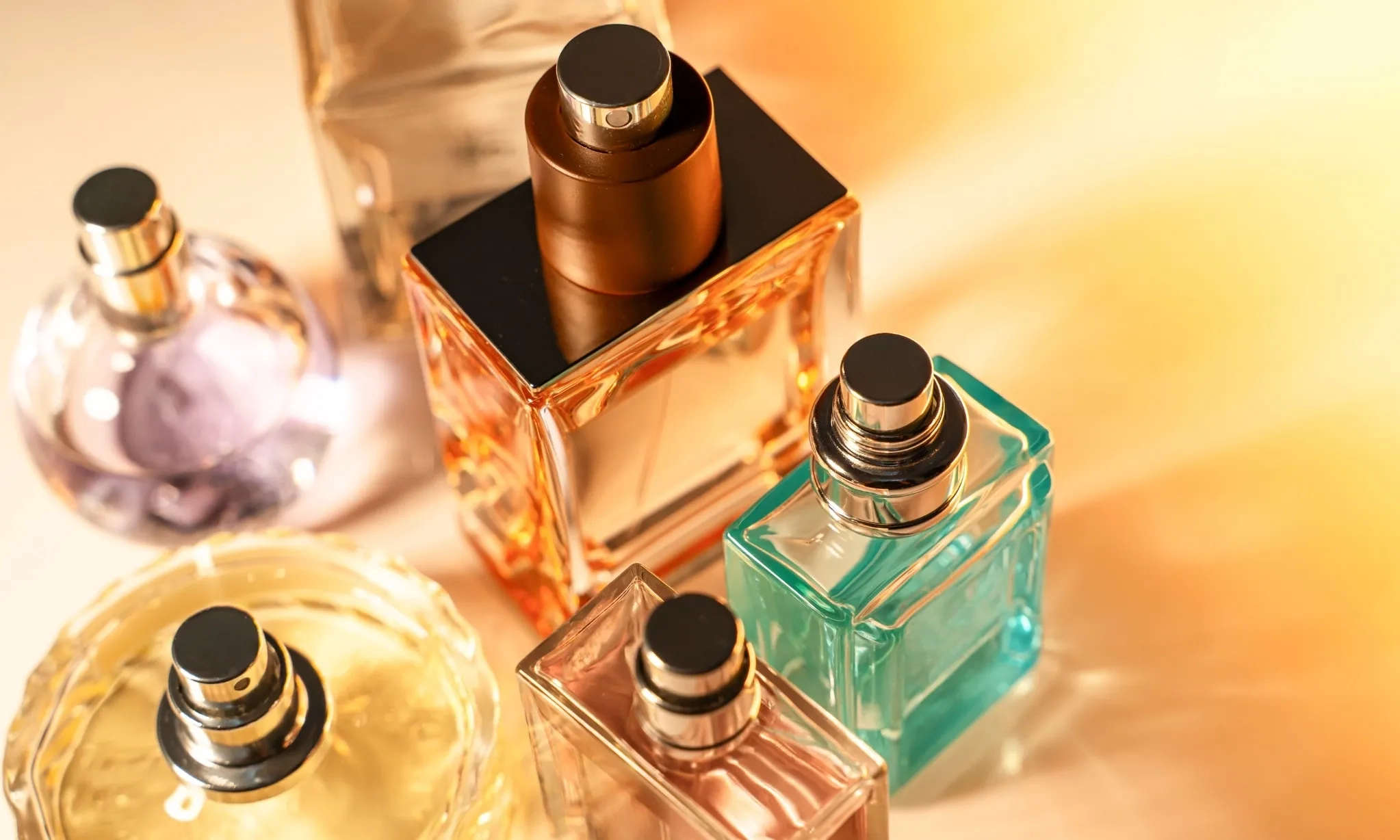 <p>Mengenal Dunia Parfum, Seni Aroma Yang Mewakili Identitas</p>