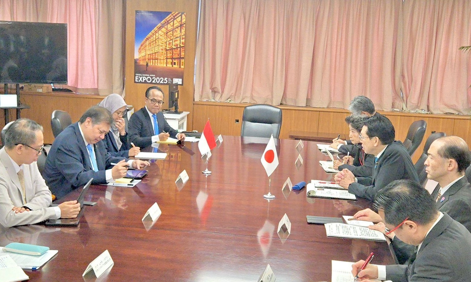 <p>Airlangga-Muto Yoji Sepakati Penguatan Kerja Sama Dagang Dan Investasi RI-Jepang</p>