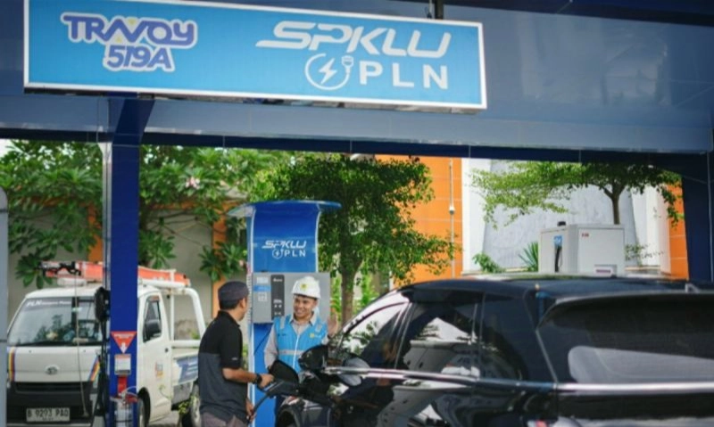<p>Perbesar Minat Konsumen EV Dengan Aktifnya Pabrikan Bangun SPKLU</p>