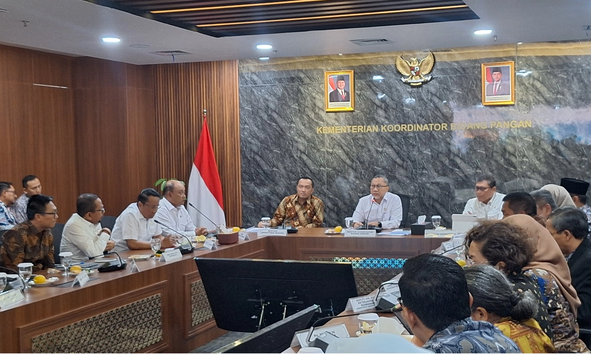 <p>Pemerintah Kebut Penyusunan Aturan MBG!</p>