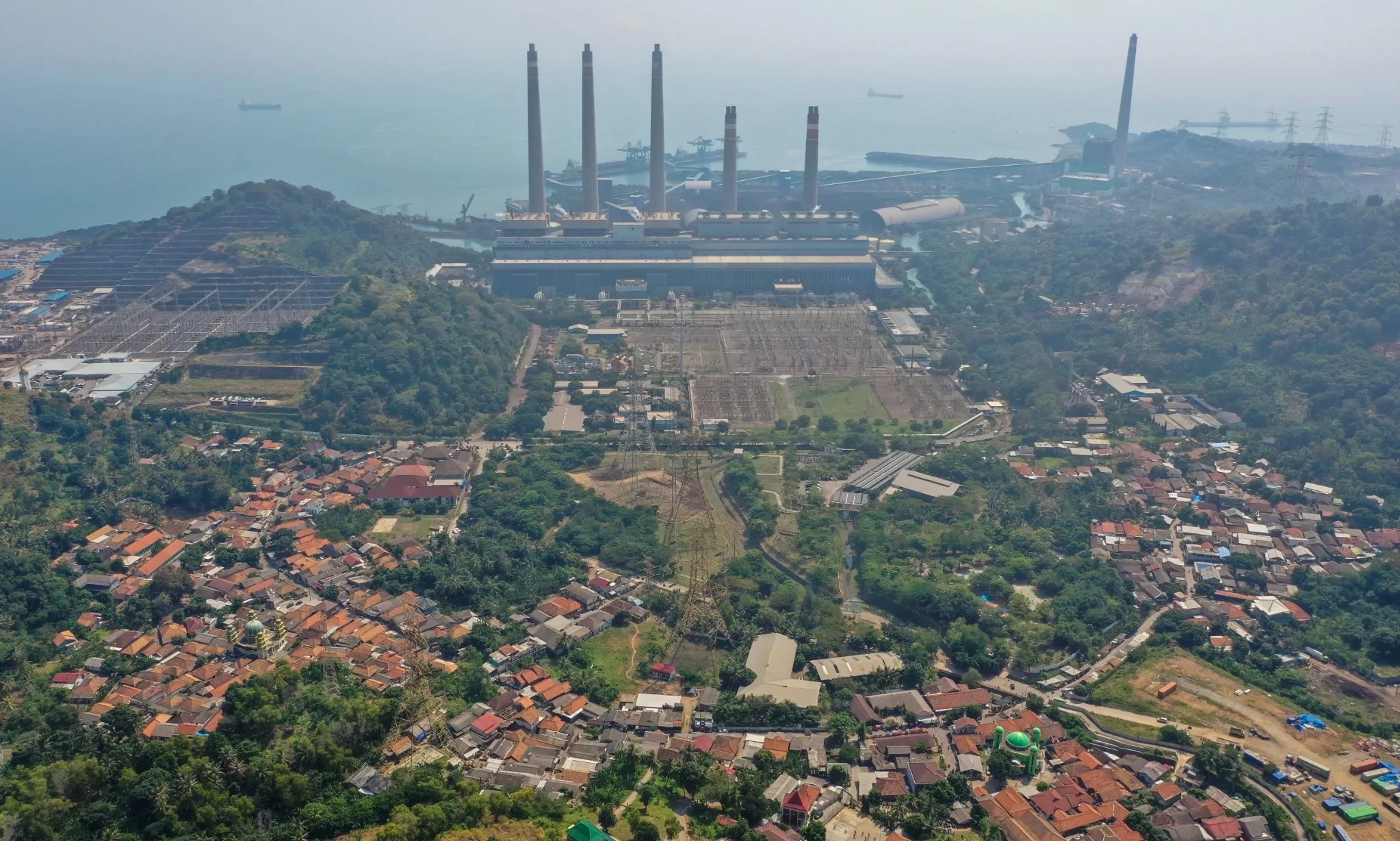 <p id="isPasted">CELIOS: Peta Jalan Pensiun PLTU Bermasalah dan Minim Partisipasi</p>