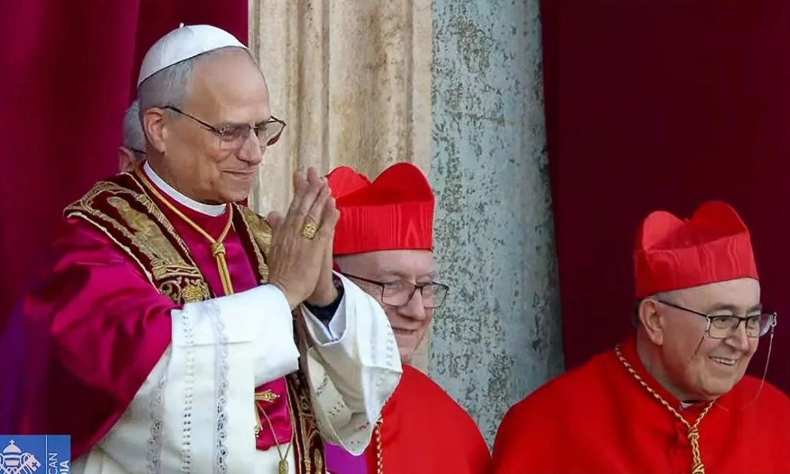 <p>Prabowo Harap Paus Leo XIV Jadi Jembatan Perdamaian</p>