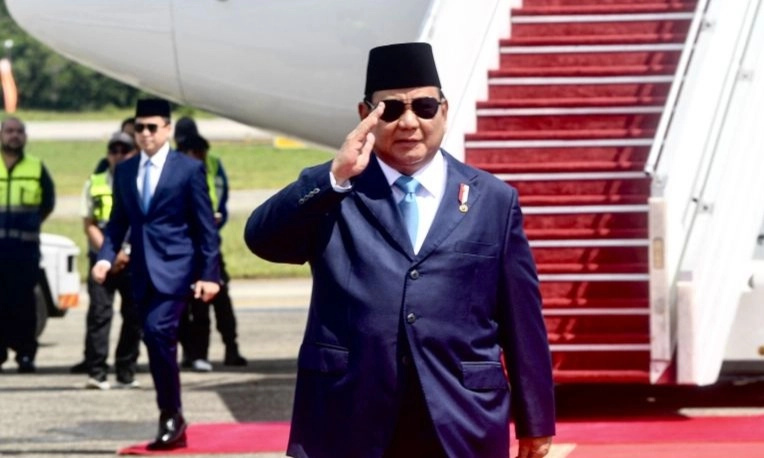 <p>Prabowo Terima Bintang Kebesaran Tertinggi Dari Sultan Brunei</p>