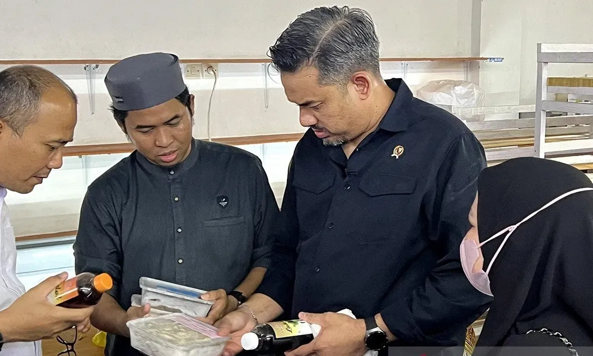 <p class="query-text-line ng-star-inserted" id="isPasted">Menteri UMKM: UU Perlindungan Konsumen Tak Cocok Buat Usaha Mikro</p>