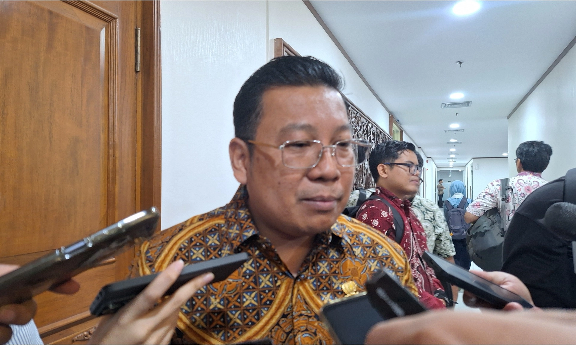 <p>Harga Beras Dunia Turun, Pemerintah Tetap Beli Gabah Petani Rp6.500/kg</p>