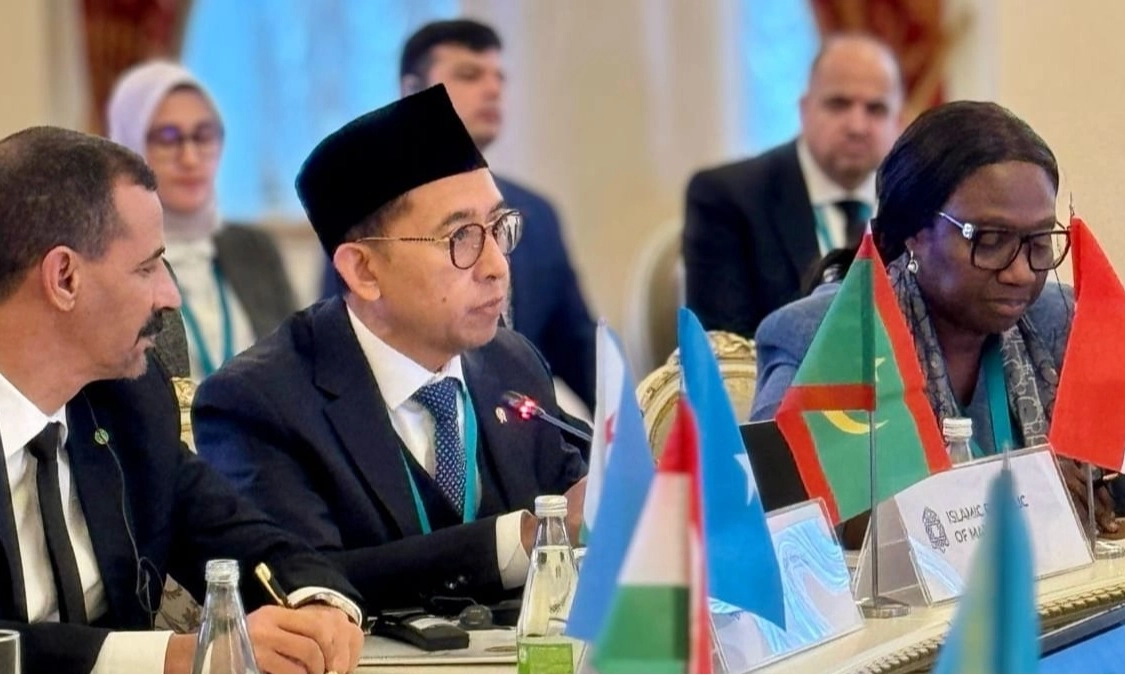 <p id="isPasted">Fadli Zon Kecam Genosida Budaya Di Palestina</p>