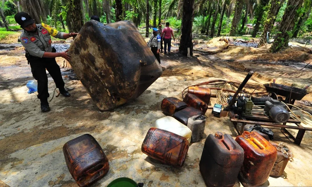 <p>Bahlil Segera Sahkan Regulasi Soal <em>Illegal Drilling</em></p>