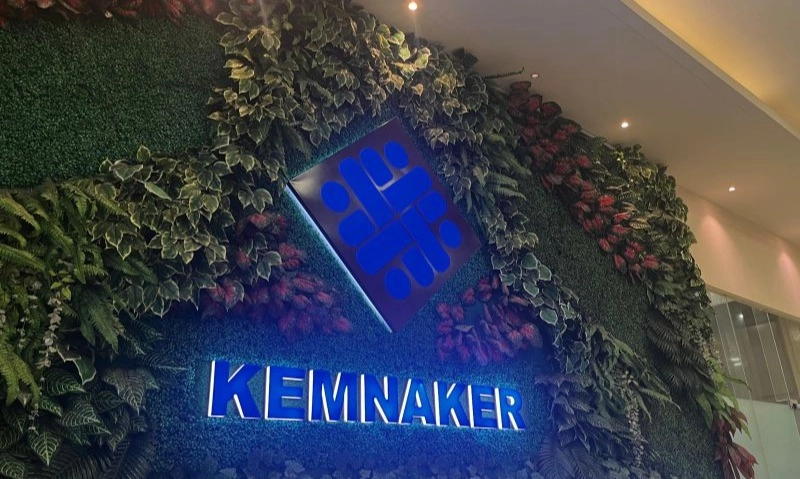 <p>KPK Geledah Kementerian Ketenagakerjaan</p>