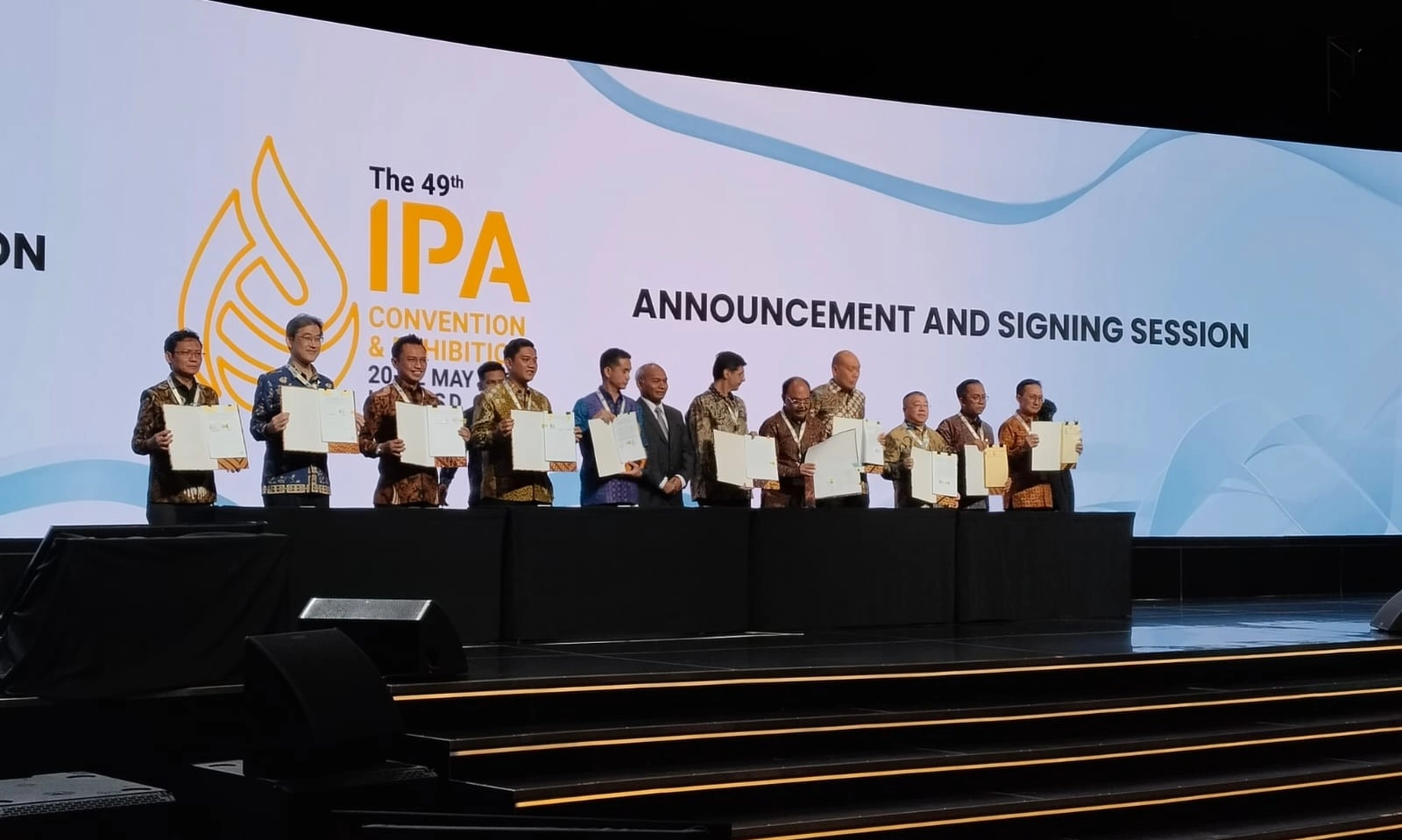 <p id="isPasted">Badak LNG Dan INPEX Masela Teken MoU Kembangkan Gas Alam Cair</p>