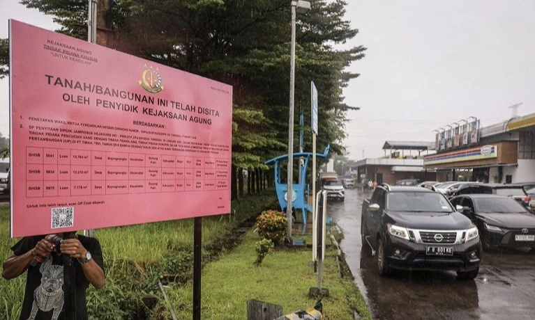 <p>Disita Kejagung, Rest Area KM21 Tol Jagorawi Tetap Buka&nbsp;</p>