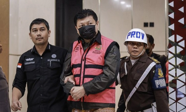 <p>Kejagung Geledah Rumah Bos Sritex</p>